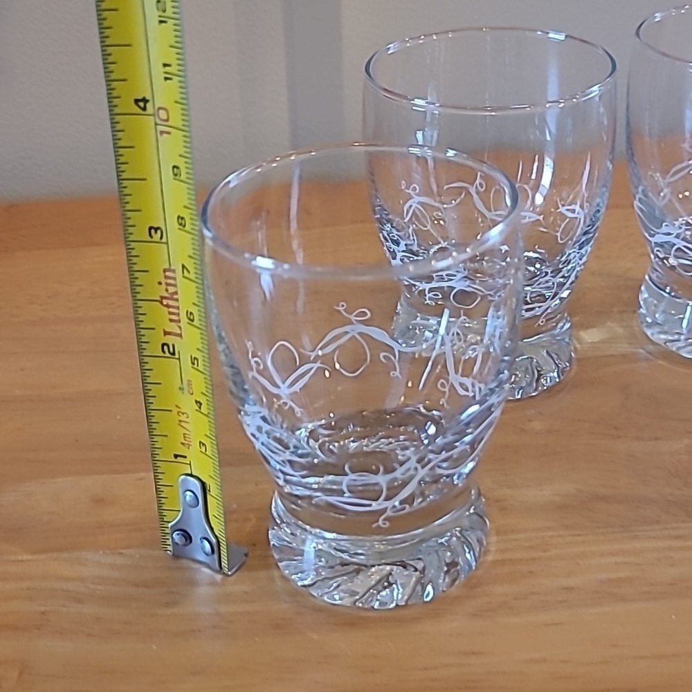 SMALL CLEAR GLASS TUMBLER Swirl Detail Whisky Shot Glasses, Set of 4 - Picture 12 of 14